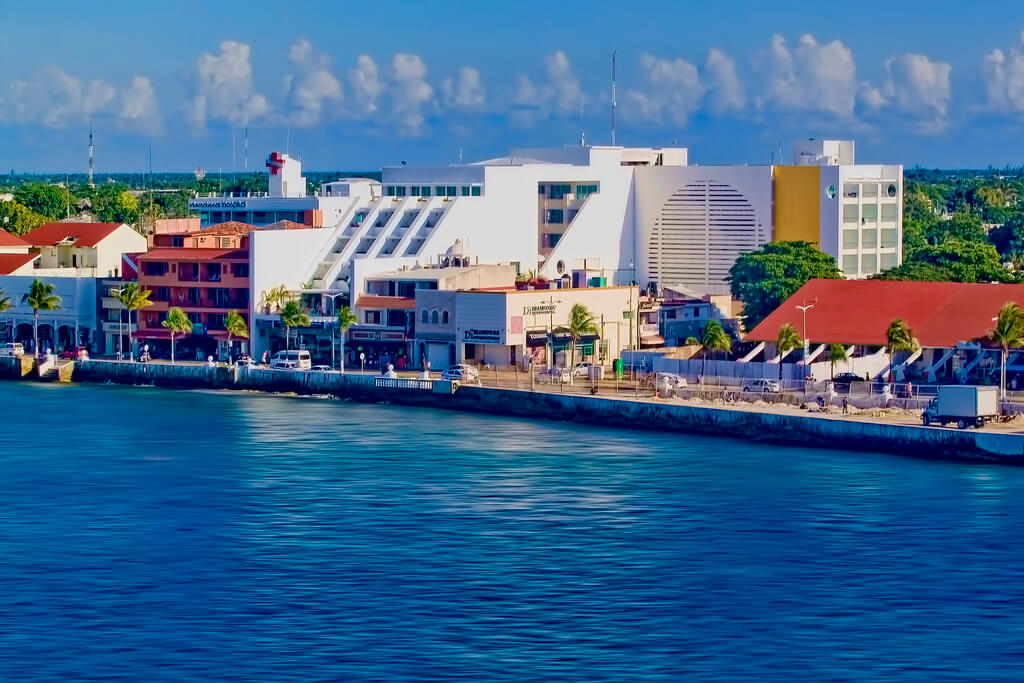 shopping in cozumel