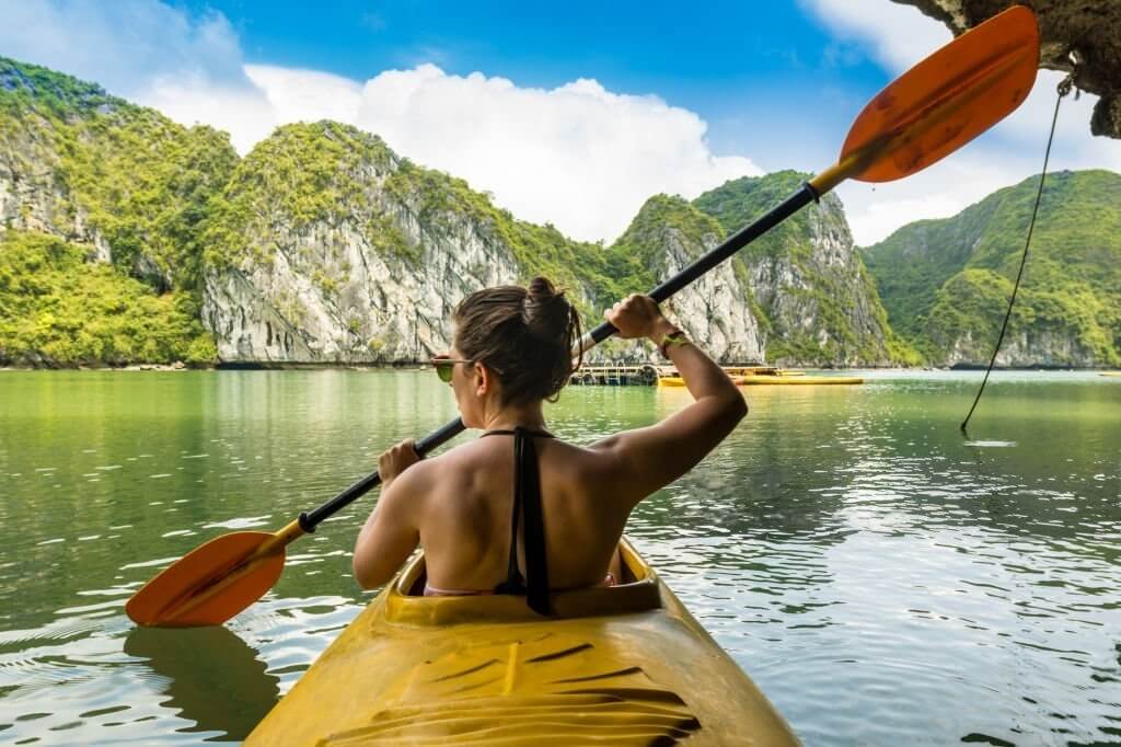 kayaking at halong bay